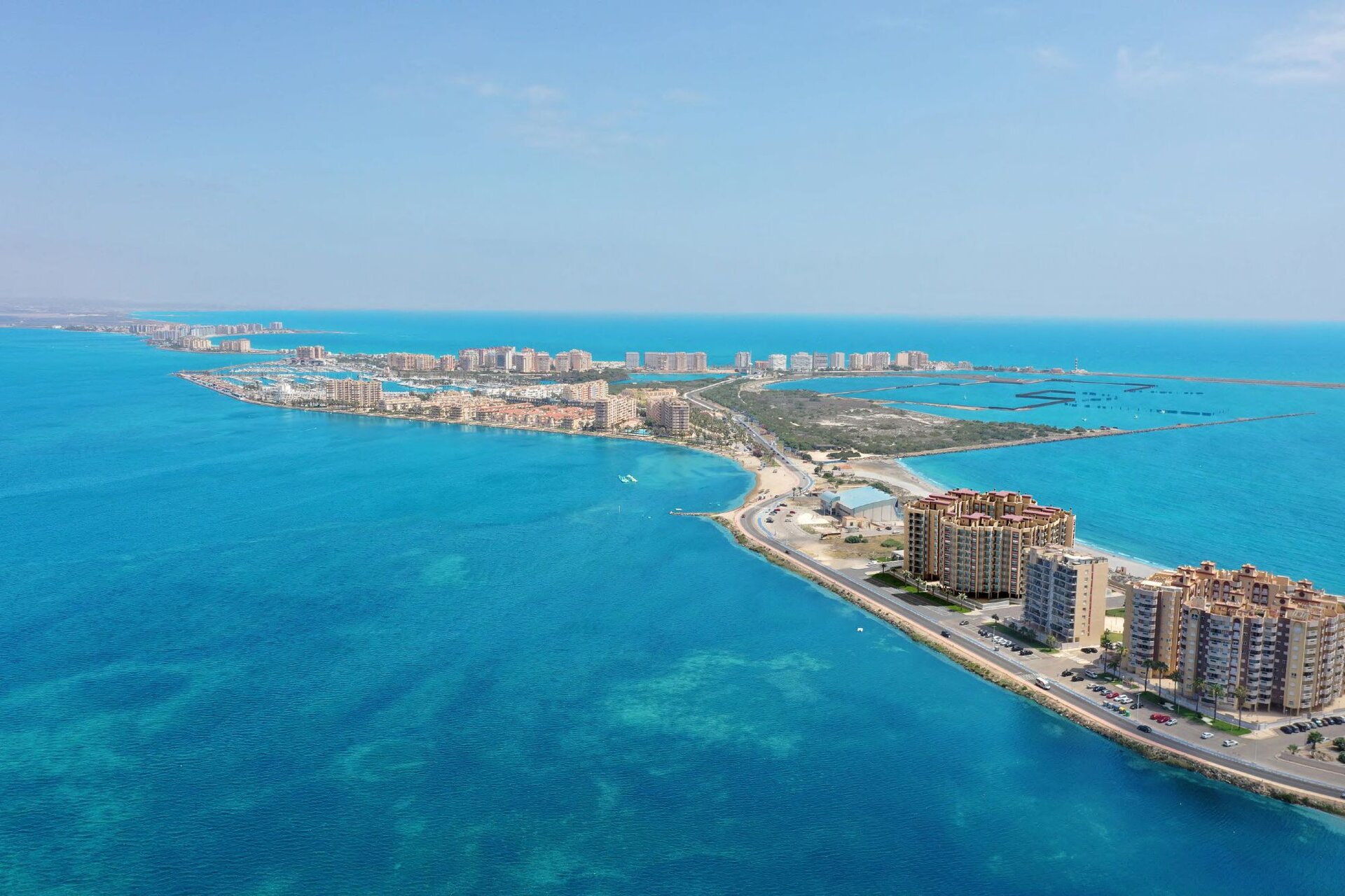 2-Bedroom Apartment in La Manga del Mar Menor - Image 2
