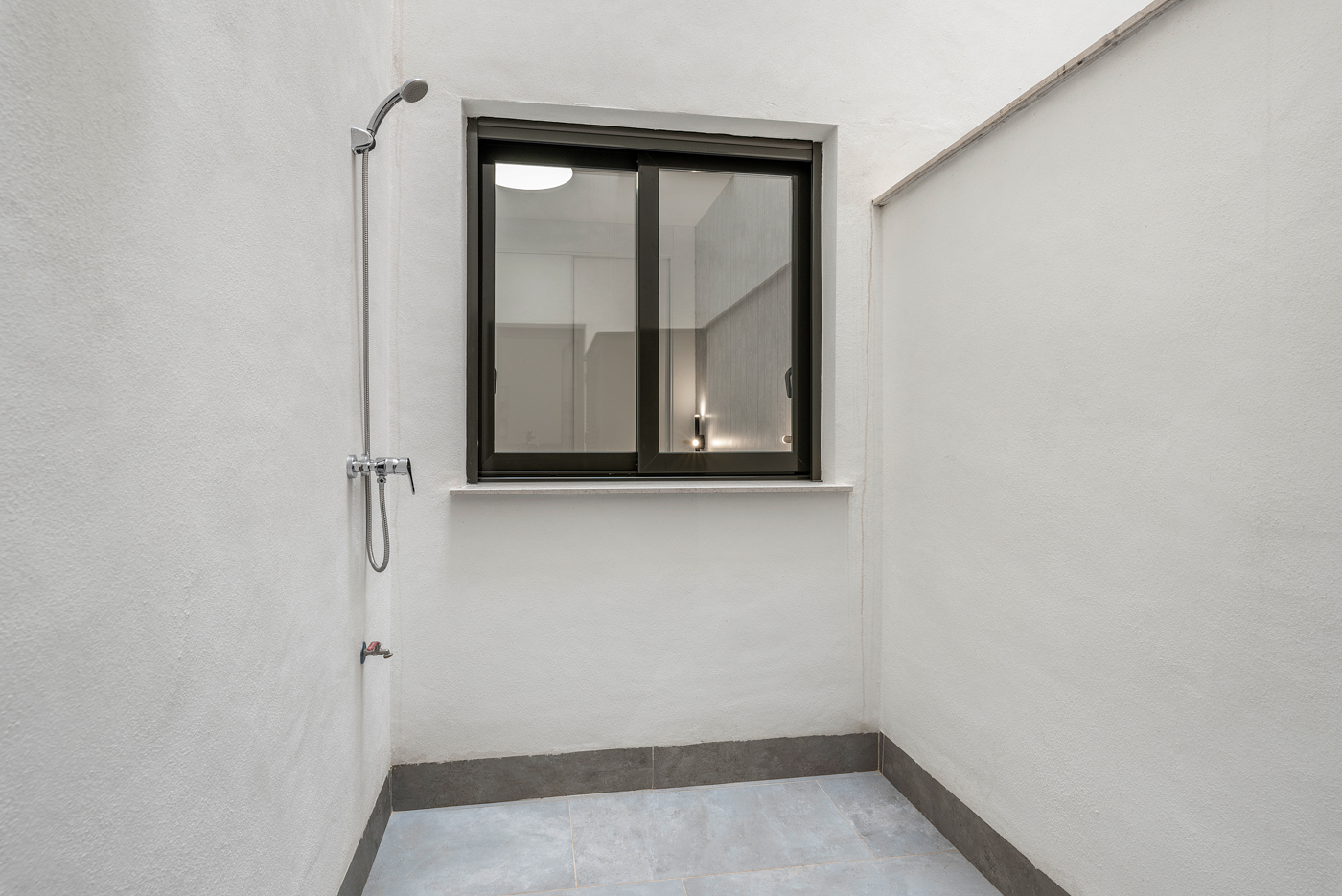 2-Bedroom Apartment in Torrevieja - Image 8