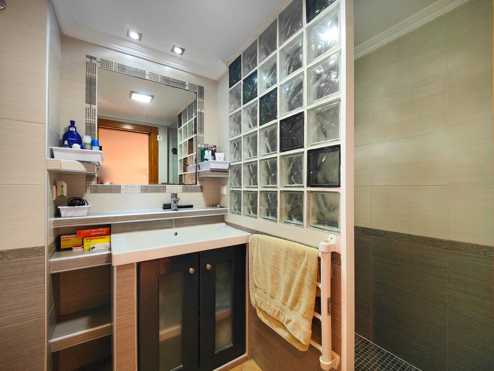 2-Bedroom Apartment in Torre la Mata, Torrevieja - Image 29