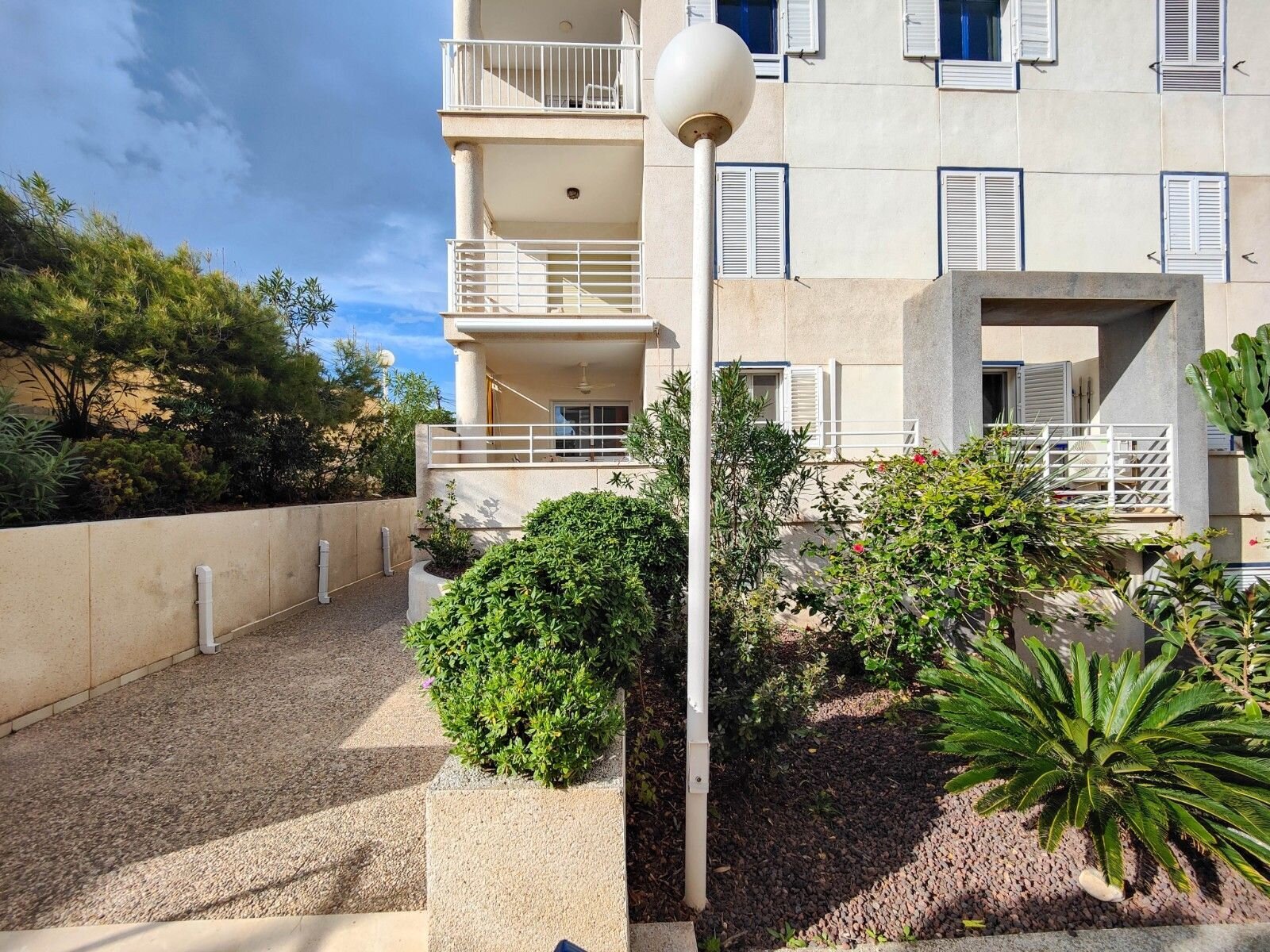 2-Bedroom Apartment in Torre la Mata, Torrevieja - Image 35