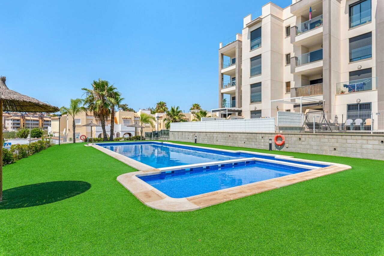 Appartement met 2 Slaapkamers in Las Filipinas, Orihuela Costa - Image 2