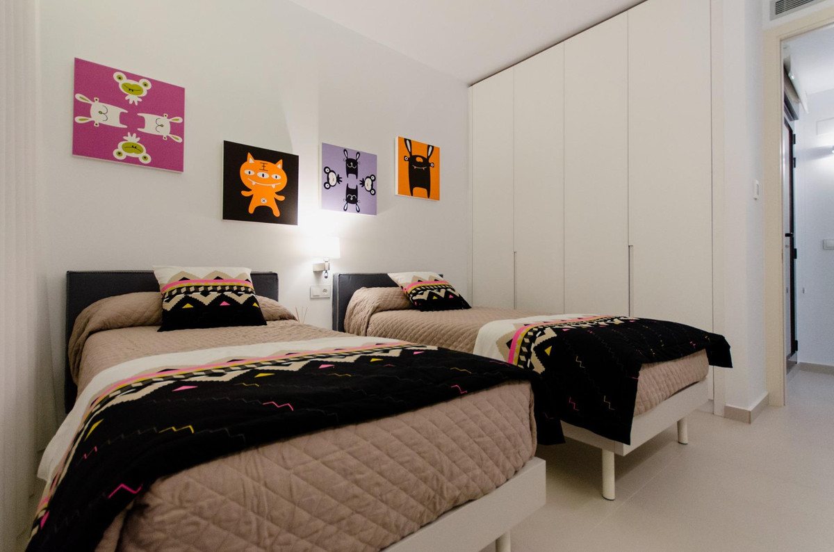 4-Bedroom Bungalow in Orihuela Costa | Sunny Casas - Cos... - Image 10