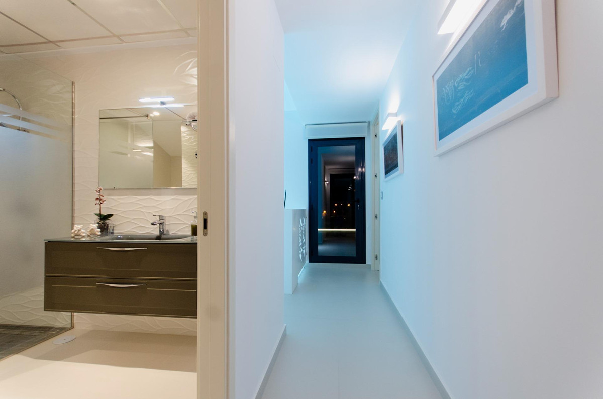 4-Bedroom Bungalow in Orihuela Costa | Sunny Casas - Cos... - Image 6