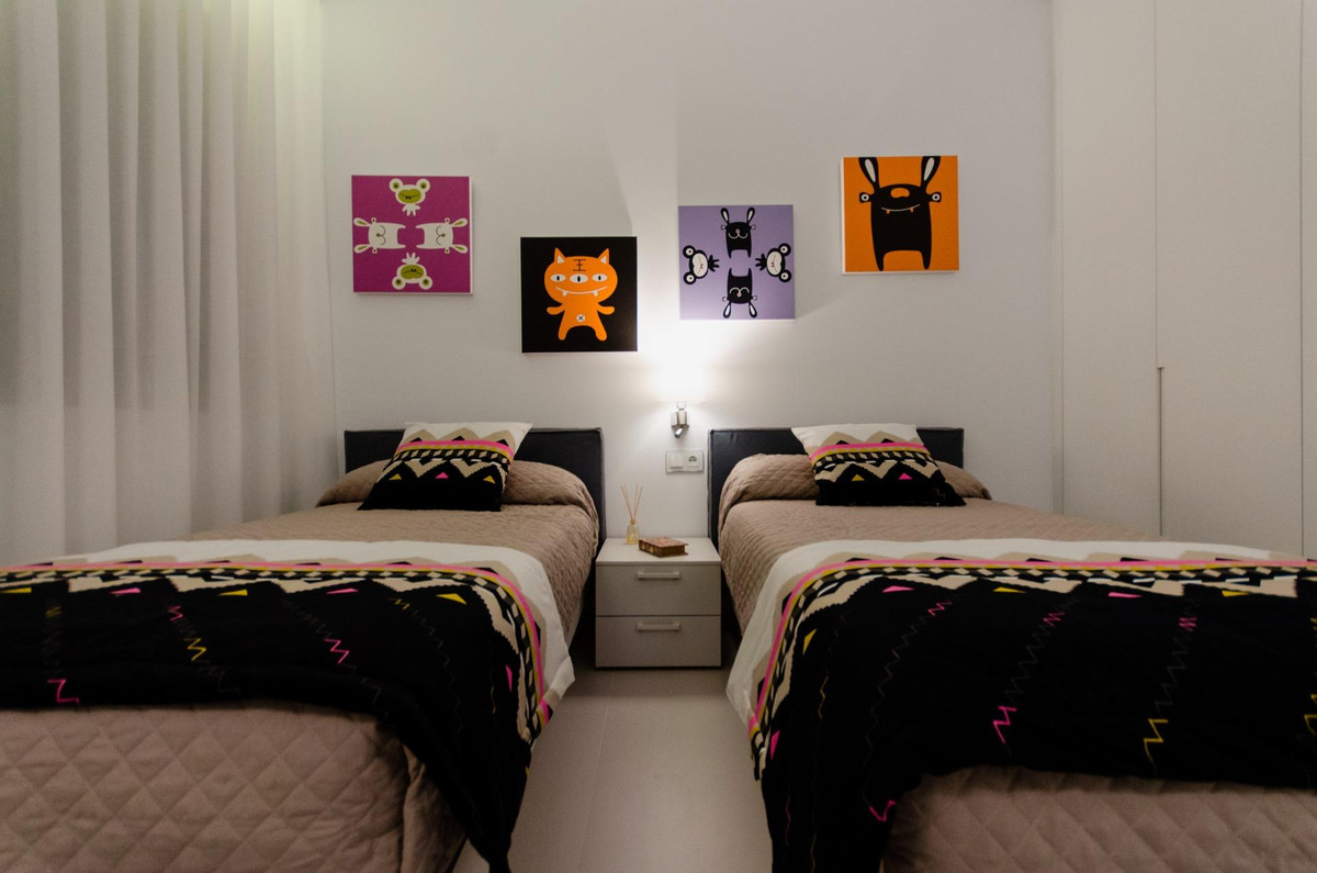 4-Bedroom Bungalow in Orihuela Costa | Sunny Casas - Cos... - Image 9