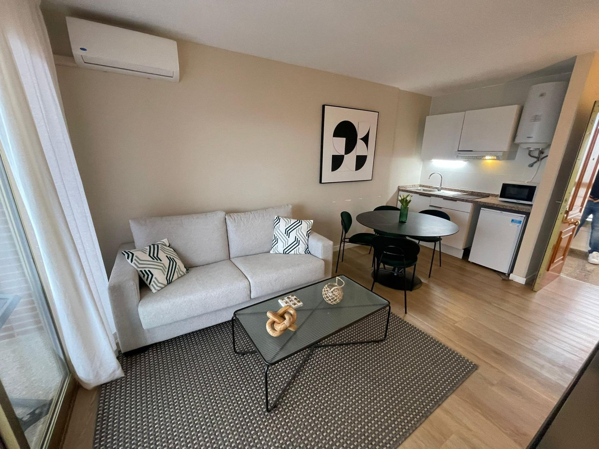 1-Bedroom Middle Floor Apartment in  Benidorm | Sunny Cas... - Image 7