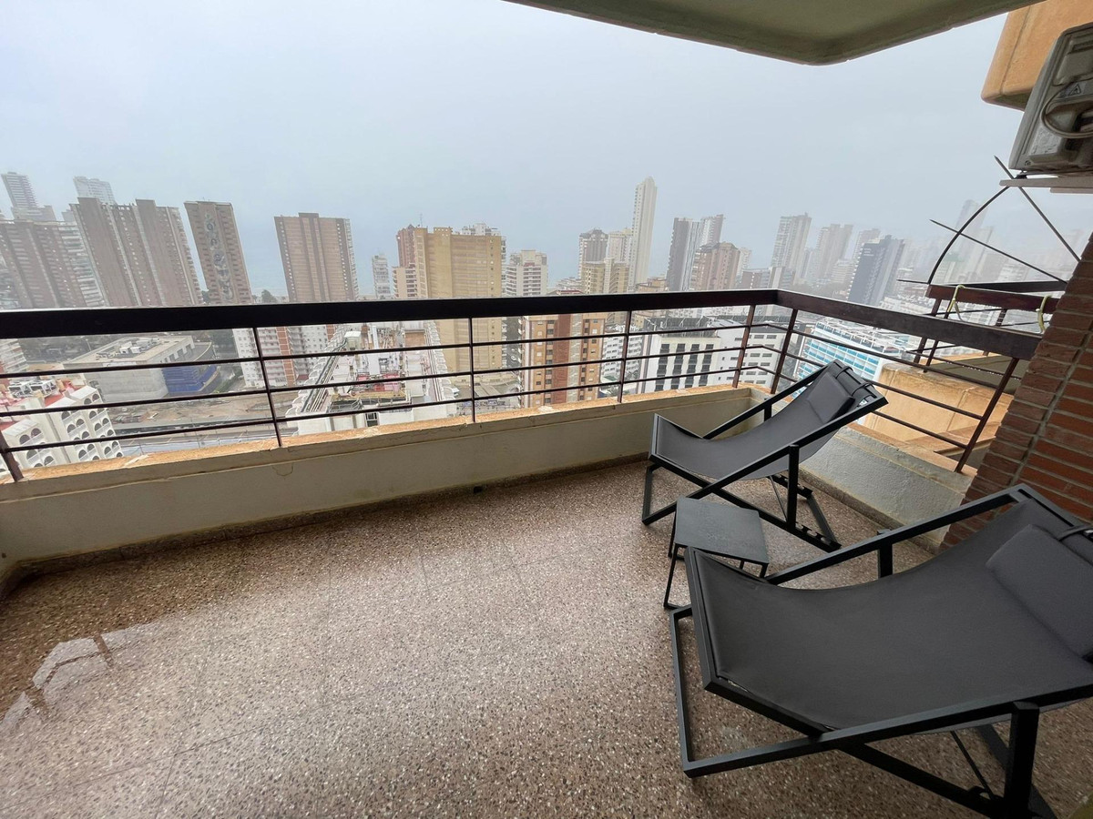 1-Bedroom Middle Floor Apartment in  Benidorm | Sunny Cas... - Image 8