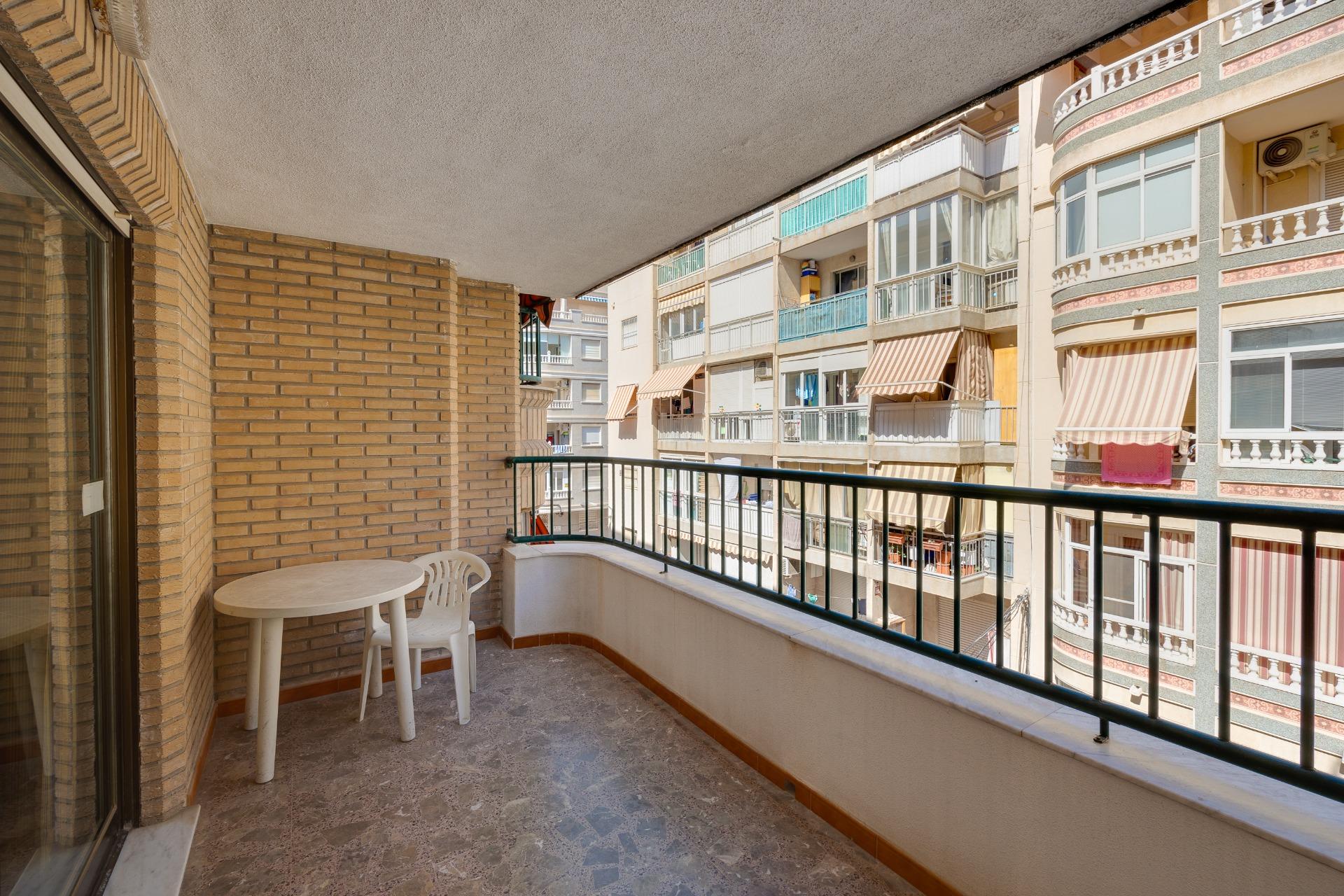 3-Bedroom Apartment in  Torrevieja - Image 4