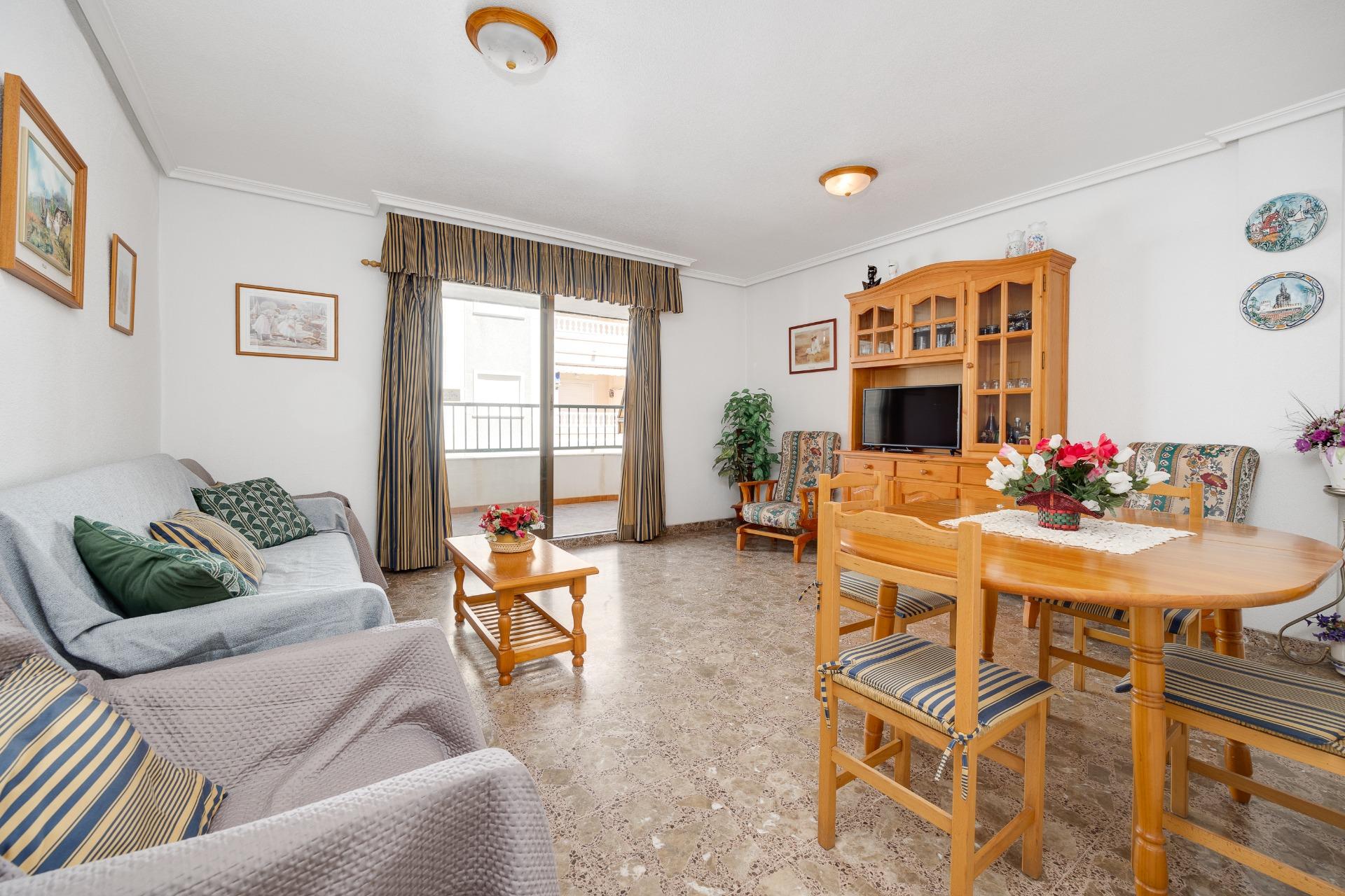 3-Bedroom Apartment in  Torrevieja - Image 7