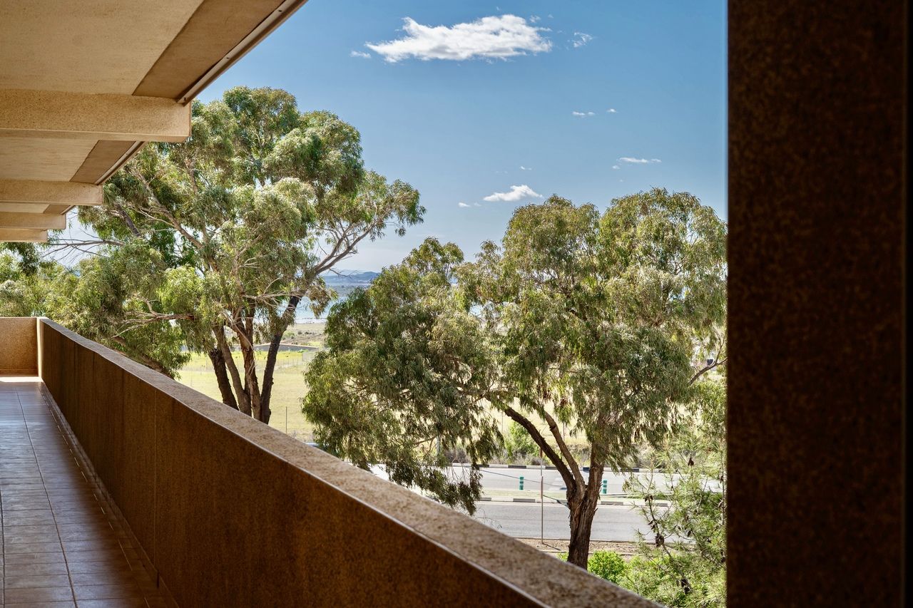 1-Bedroom Apartment in Guardamar del Segura - Image 15