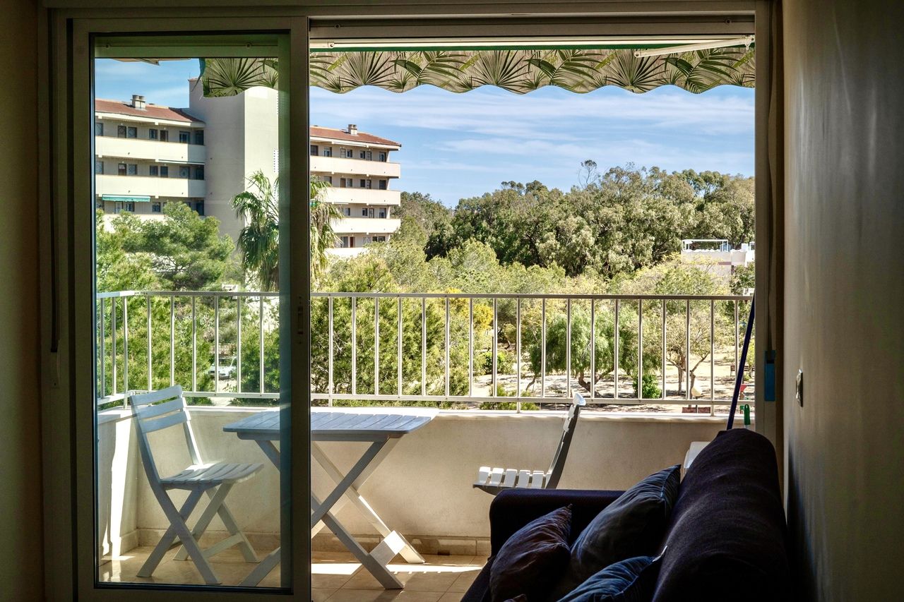 1-Bedroom Apartment in Guardamar del Segura - Image 4