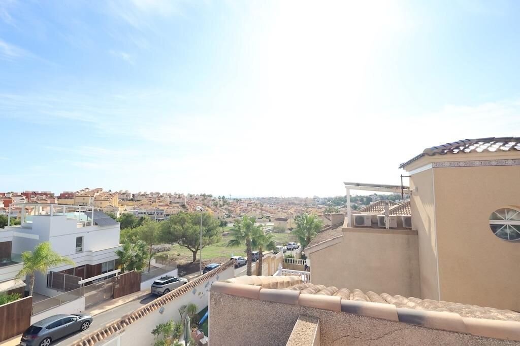 3-Bedroom Villa in Las Filipinas, Orihuela Costa - Image 16