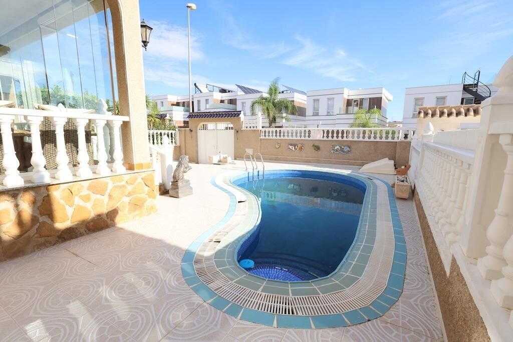 3-Bedroom Villa in Las Filipinas, Orihuela Costa - Image 22