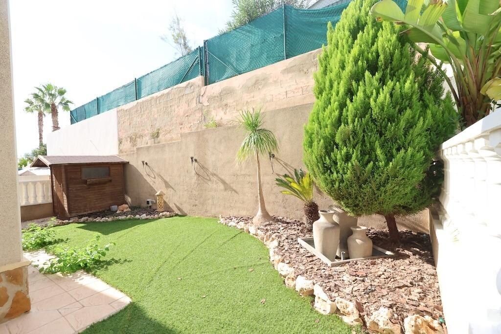 3-Bedroom Villa in Las Filipinas, Orihuela Costa - Image 23