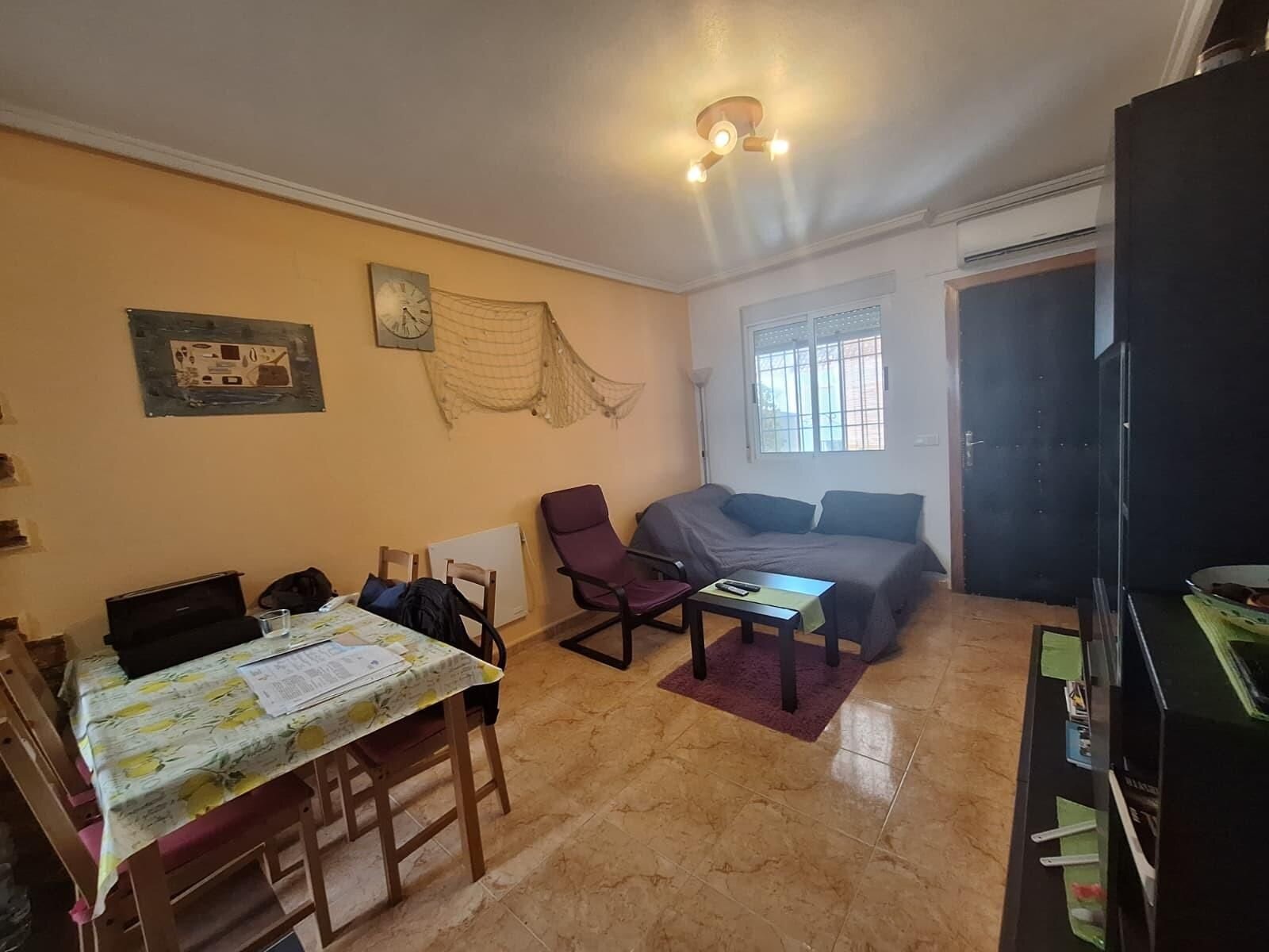 2-Bedroom Bungalow in El Limonar, Torrevieja - Image 4