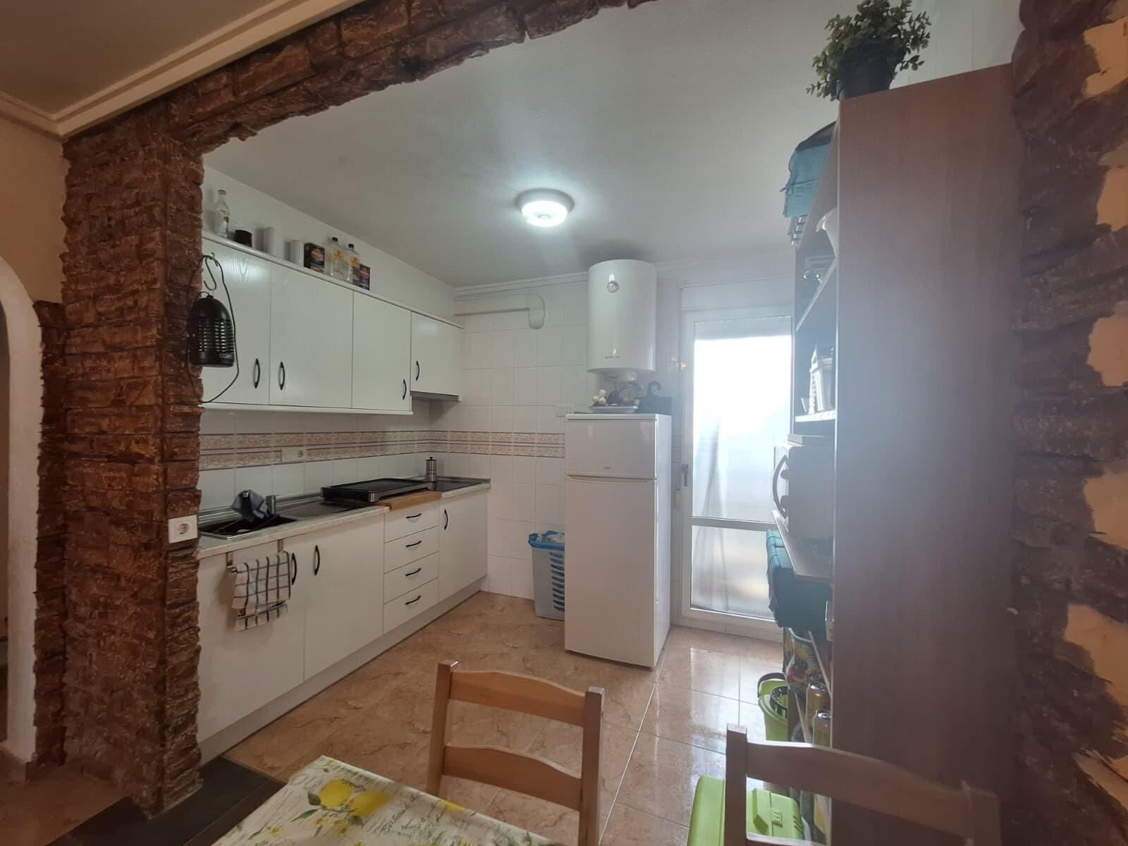 2-Bedroom Bungalow in El Limonar, Torrevieja - Image 8