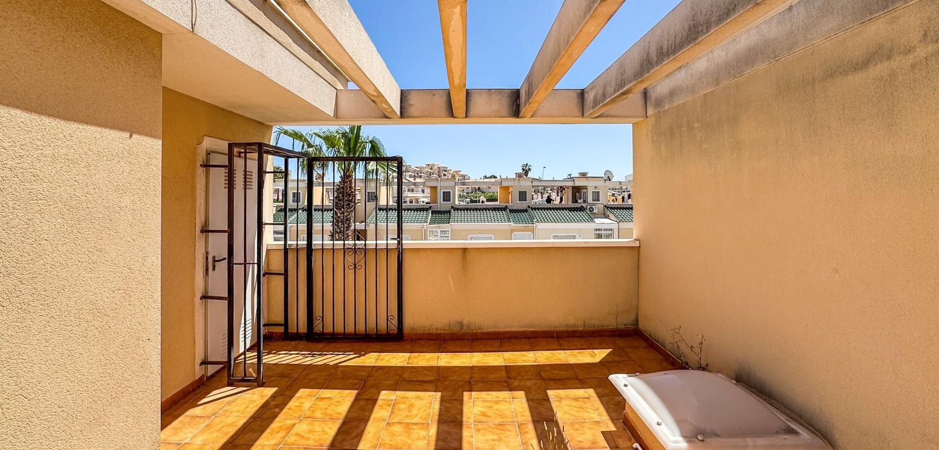 3-Bedroom House in Torreblanca, Torrevieja - Image 17