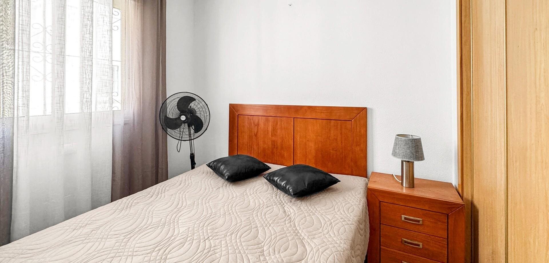 3-Bedroom House in Torreblanca, Torrevieja - Image 18
