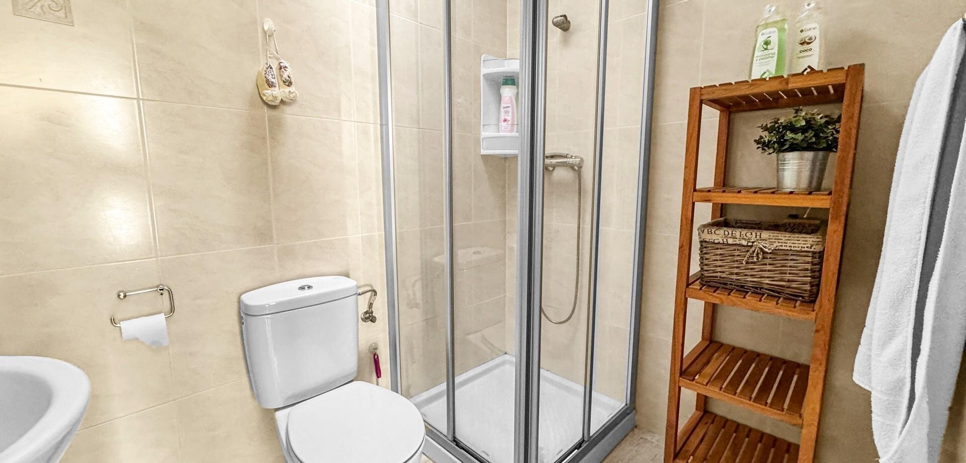 3-Bedroom House in Torreblanca, Torrevieja - Image 21