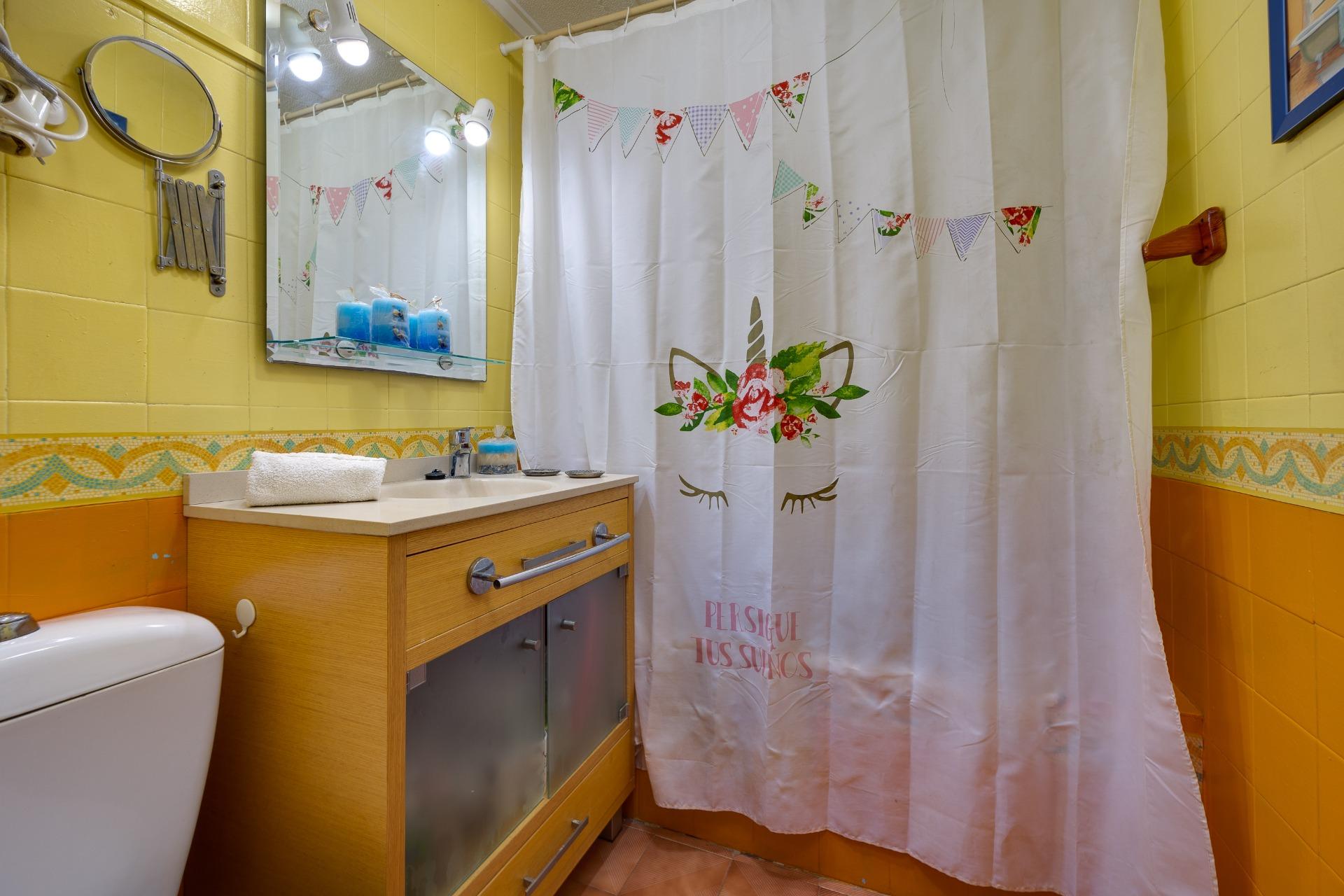 2-Bedroom Ground Floor Bungalow in Torrevieja - Image 11