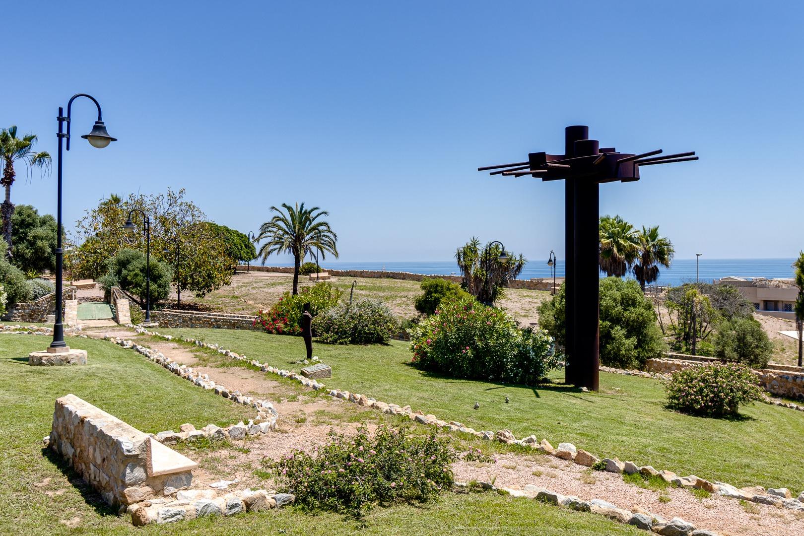 2-Bedroom Ground Floor Bungalow in Torrevieja - Image 30