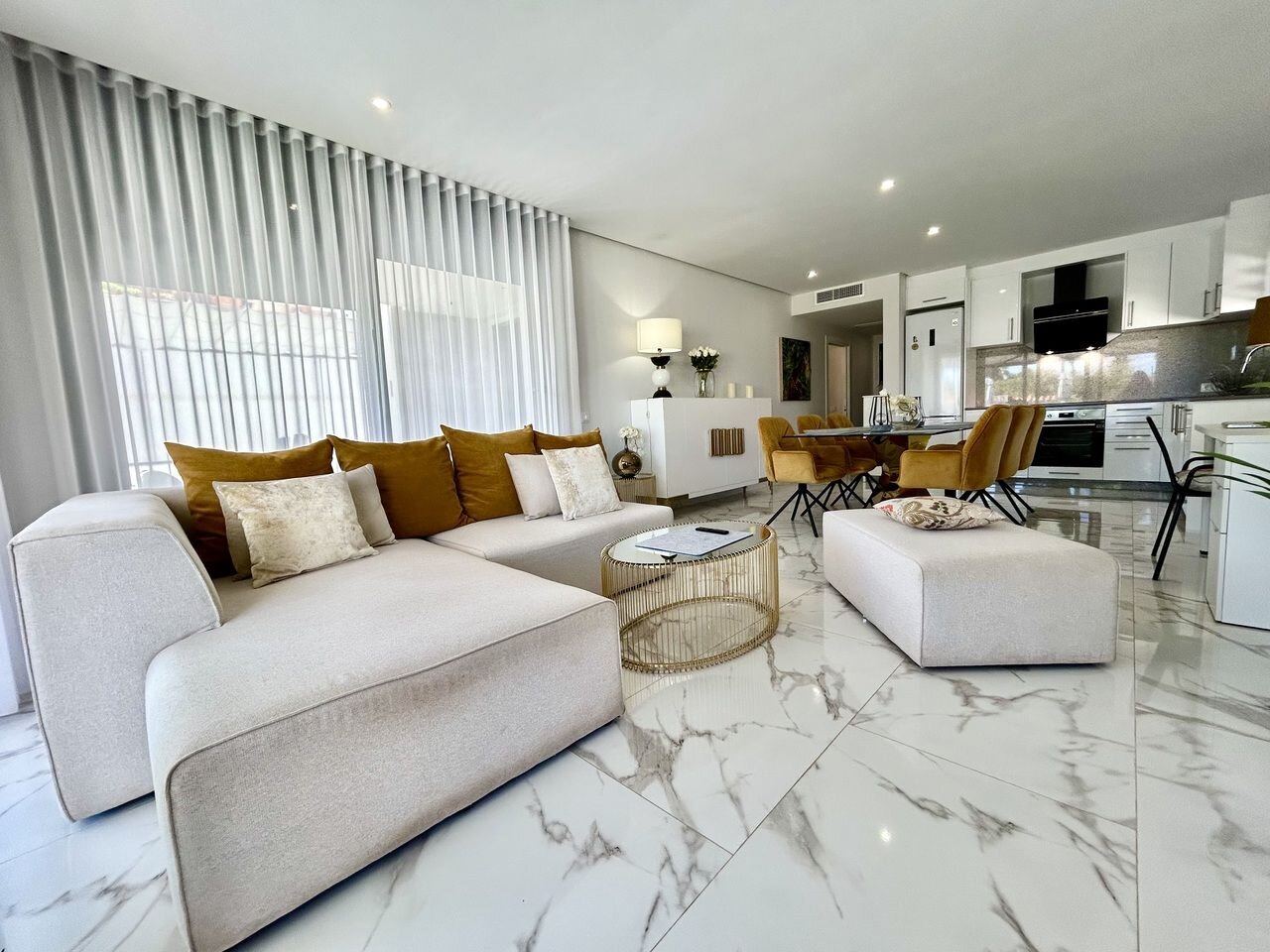 3-Bedroom Villa in Los Urrutias - Image 7