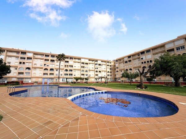 Penthouse de luxe de 2 Chambres à Torrevieja, Torrevieja