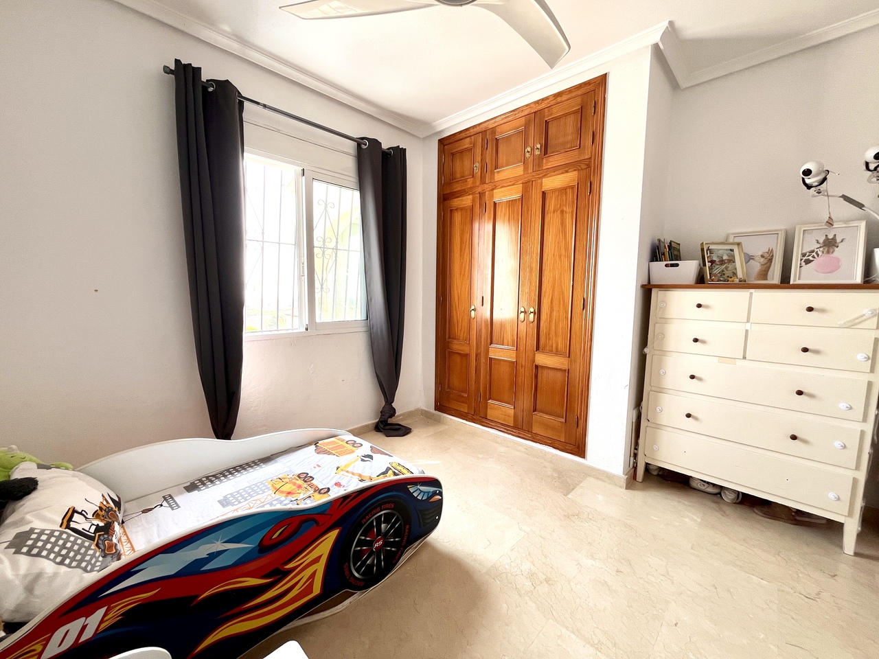 5-Bedroom Villa in San Miguel de Salinas - Image 22