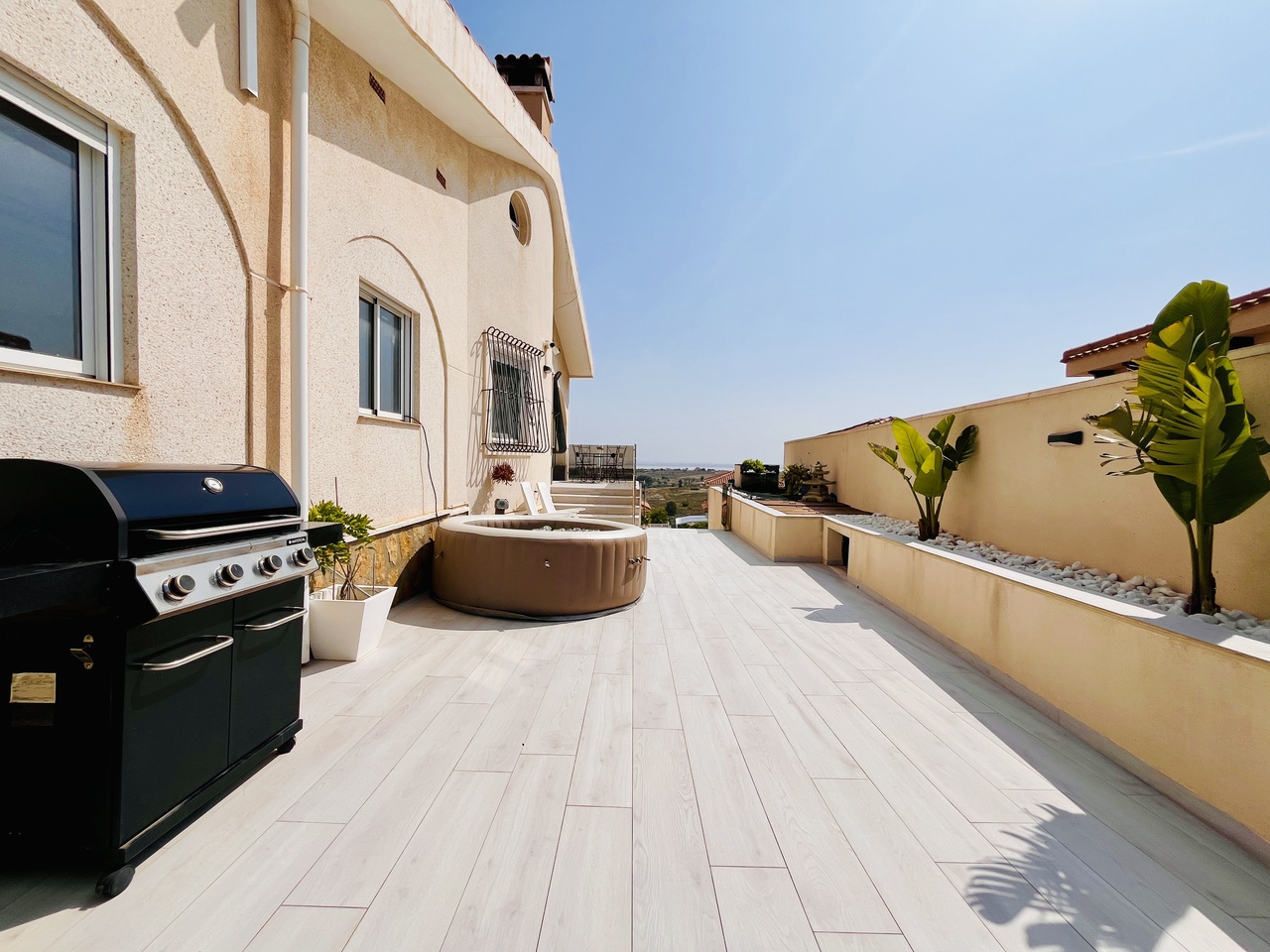 5-Bedroom Villa in San Miguel de Salinas - Image 4