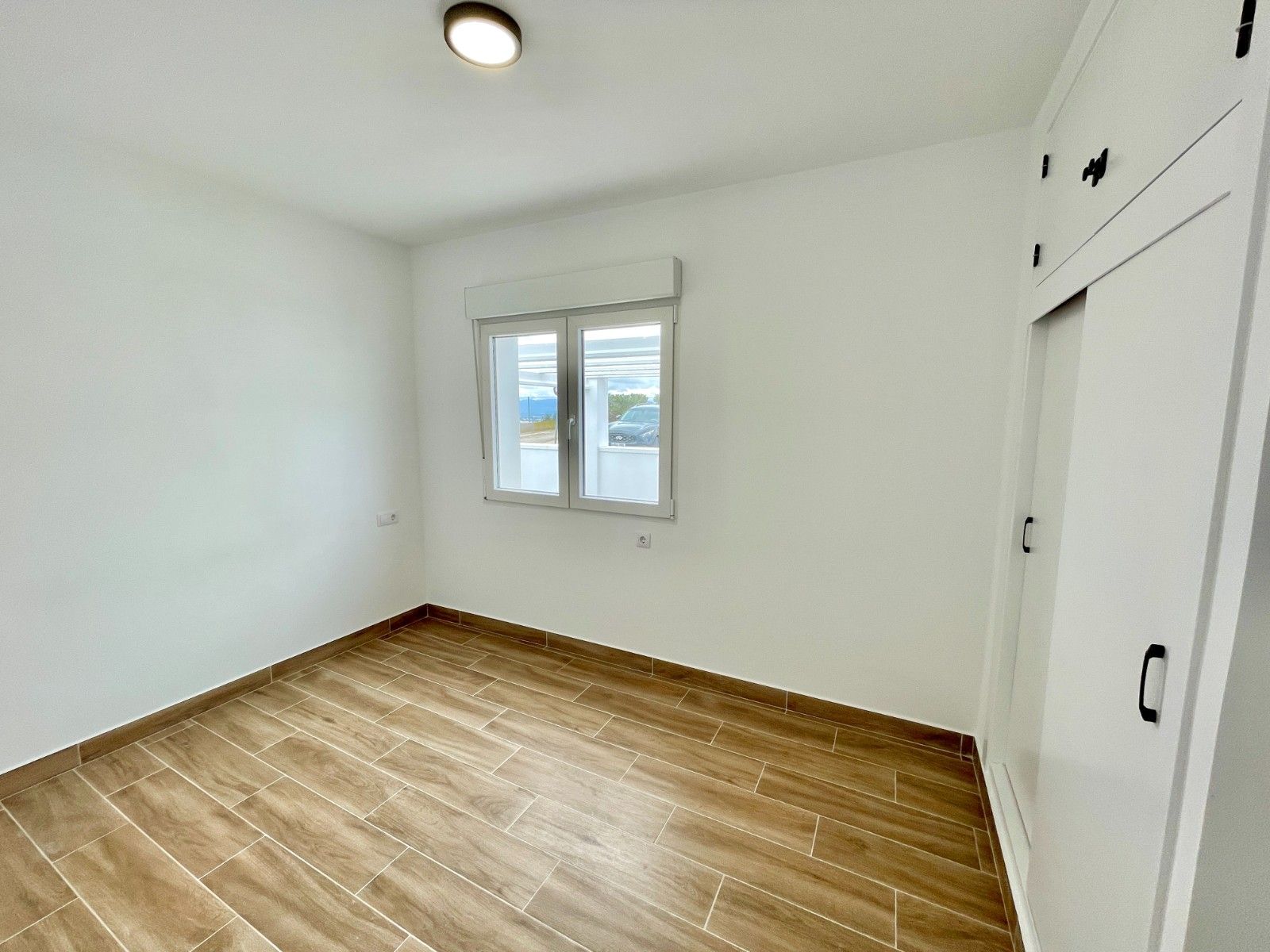 3-Bedroom Bungalow in Almoradi - Image 11