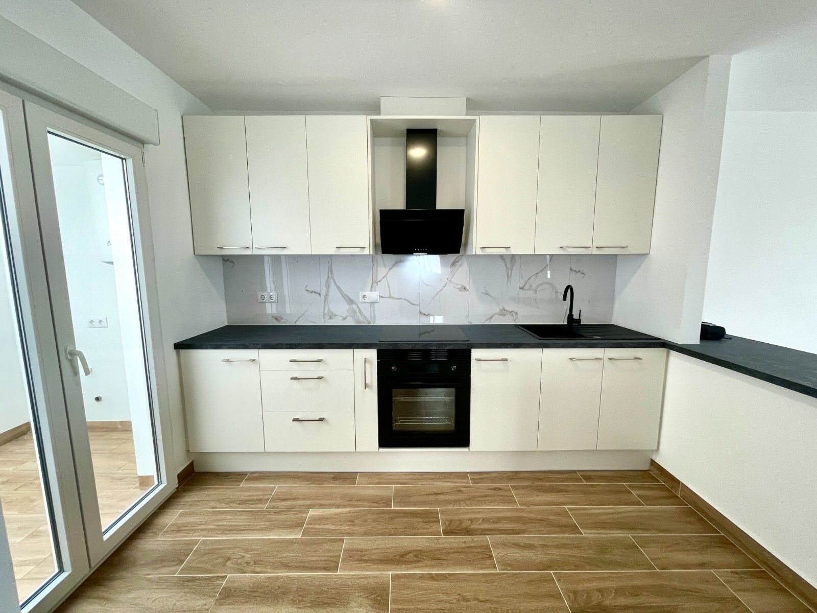 3-Bedroom Bungalow in Almoradi - Image 13