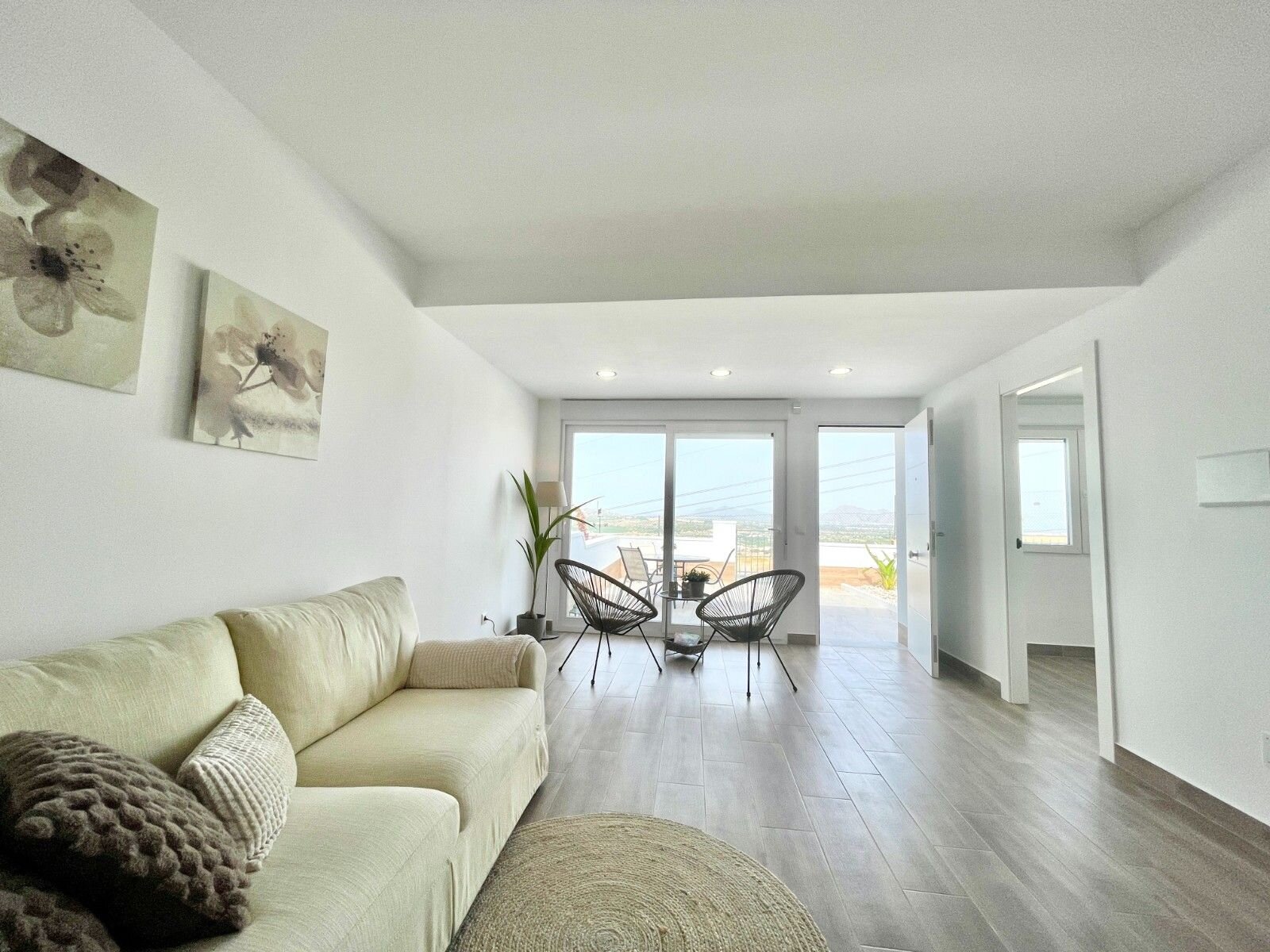 3-Bedroom Bungalow in Almoradi - Image 15