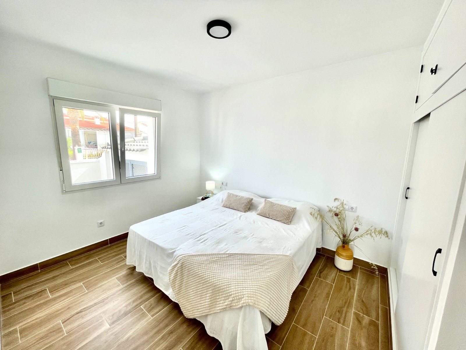 3-Bedroom Bungalow in Almoradi - Image 3
