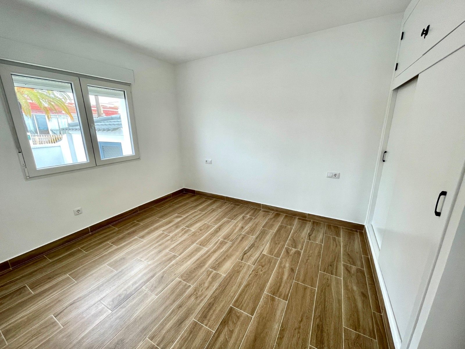 3-Bedroom Bungalow in Almoradi - Image 9