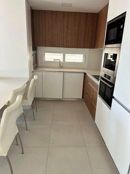 3-Bedroom Apartment in Torrevieja, Torrevieja - Image 10