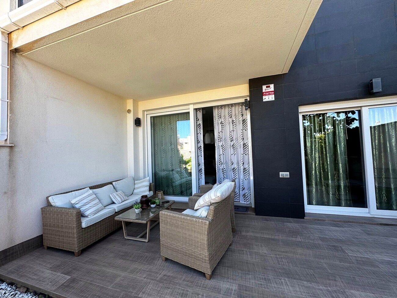 3-Bedroom Apartment in Torrevieja, Torrevieja - Image 5