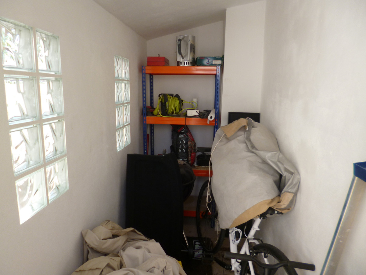 Chalet independiente de 4 Dormitorios en, Pilar de la Hor... - Image 23