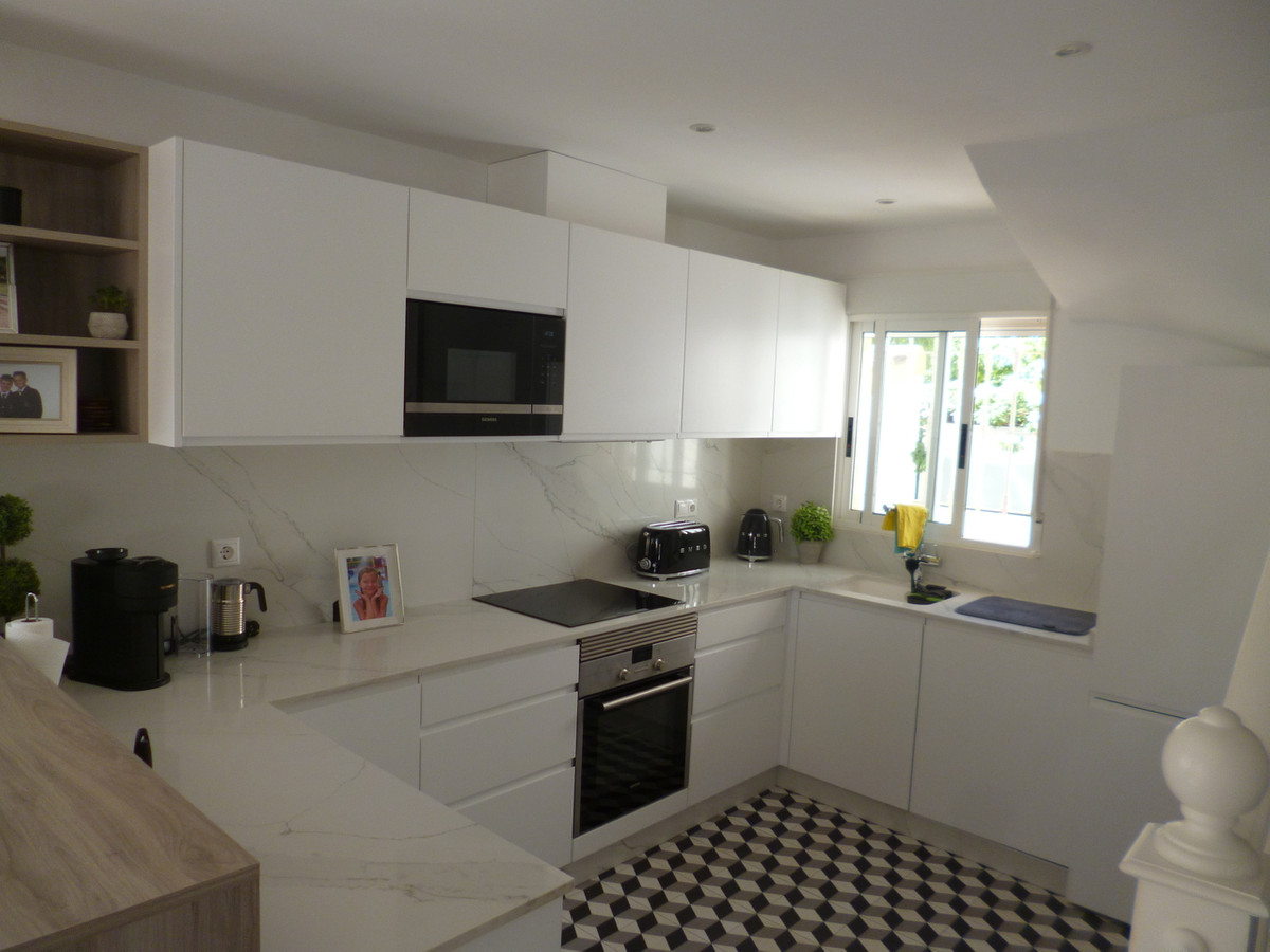 Chalet independiente de 4 Dormitorios en, Pilar de la Hor... - Image 3