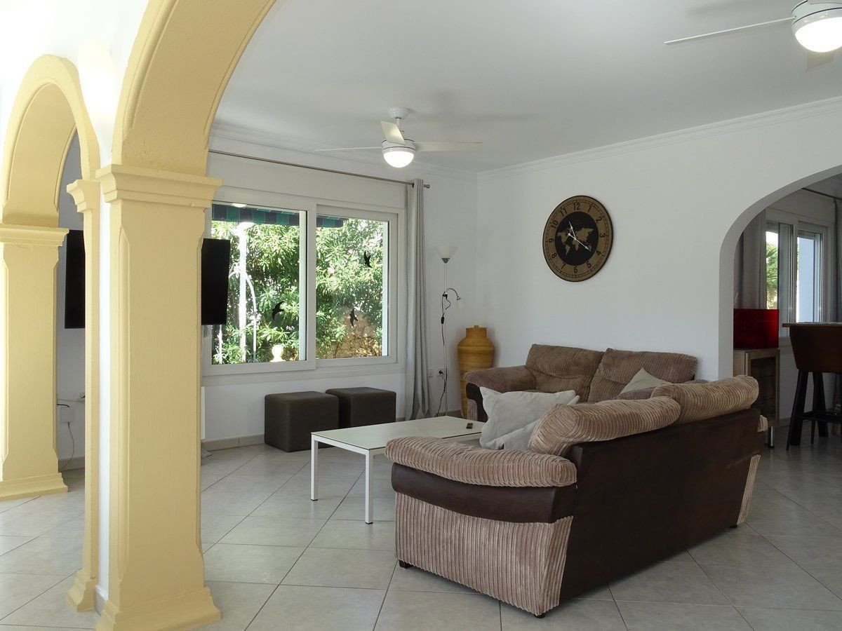 3-Bedroom Detached House in  Calpe | Sunny Casas - Costa ... - Image 10