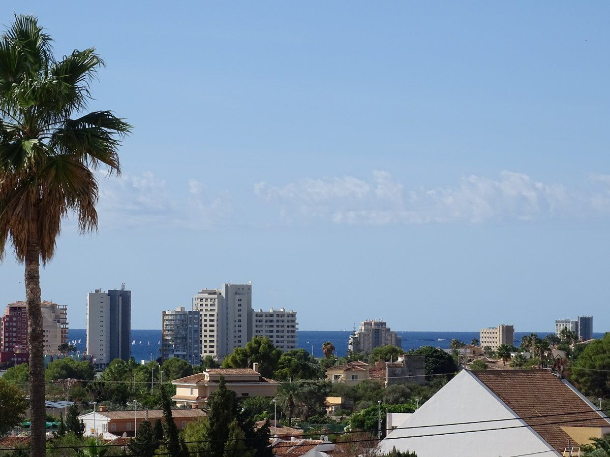 3-Bedroom Detached House in  Calpe | Sunny Casas - Costa ... - Image 3