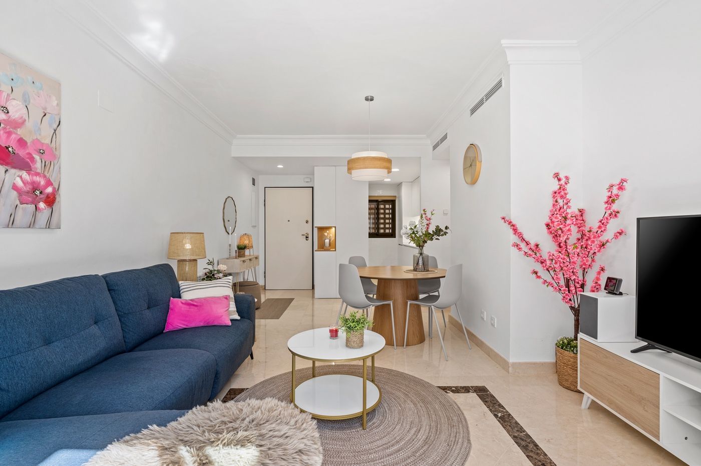 2-Bedroom Apartment in San Javier - Image 5