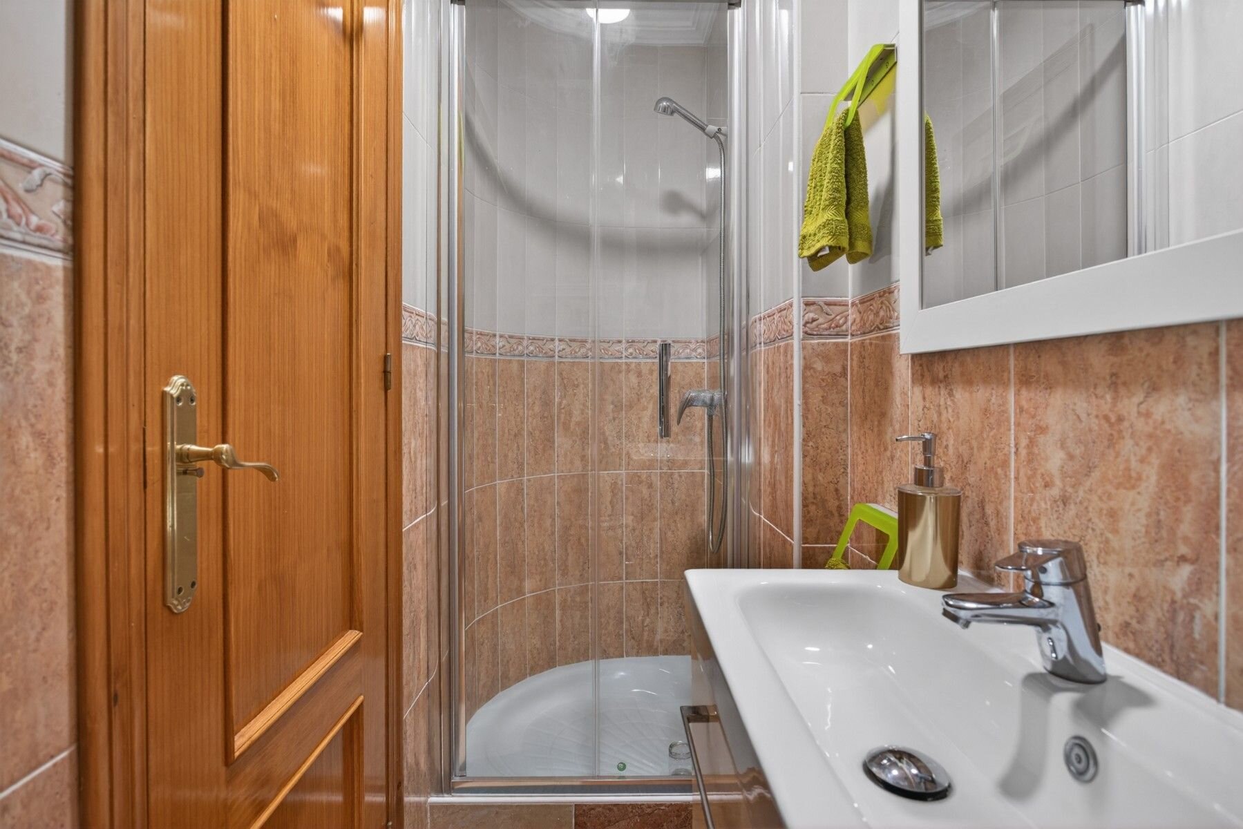 2-Bedroom Villa in Lomas de Cabo Roig, Orihuela Costa - Image 15