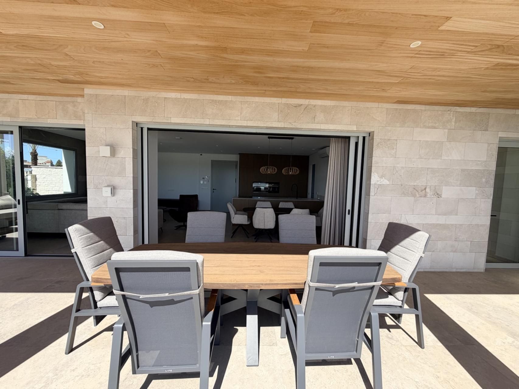 5-Bedroom Villa in Pueblo 4, Benijofar - Image 10