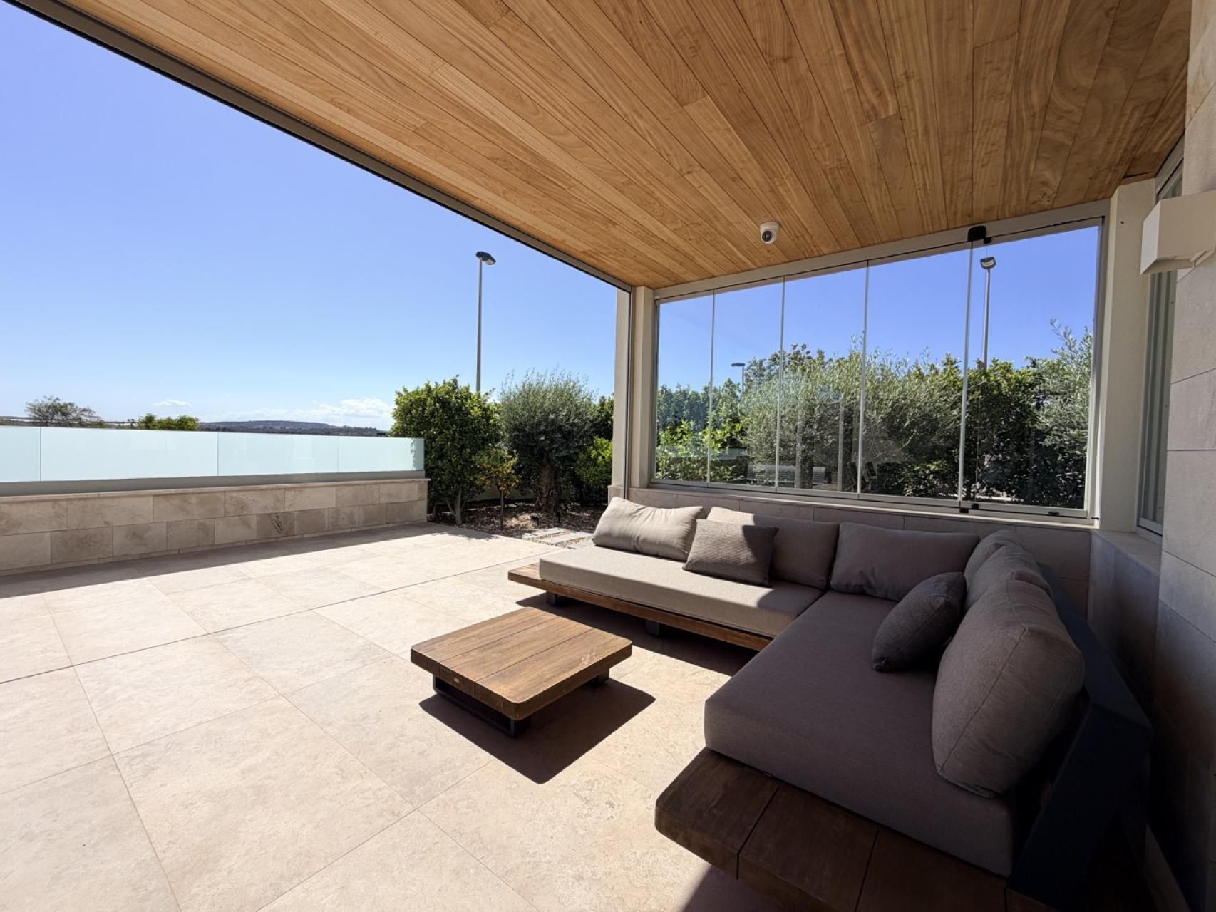 5-Bedroom Villa in Pueblo 4, Benijofar - Image 12