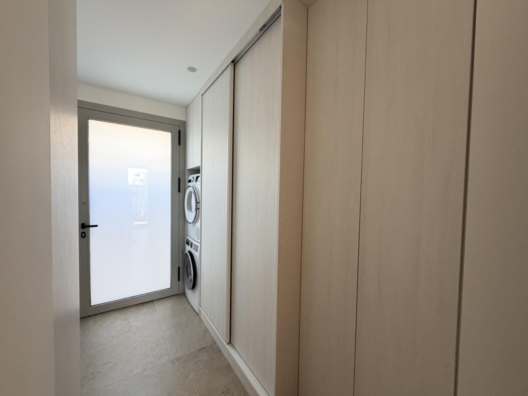 5-Bedroom Villa in Pueblo 4, Benijofar - Image 31
