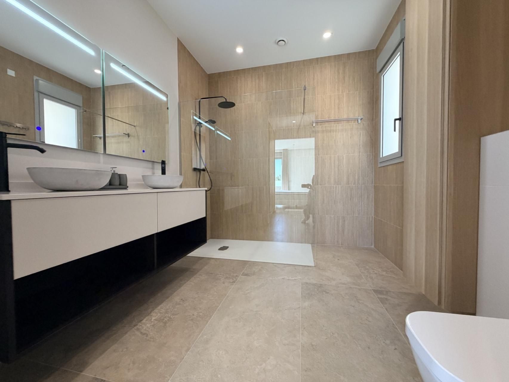 5-Bedroom Villa in Pueblo 4, Benijofar - Image 37