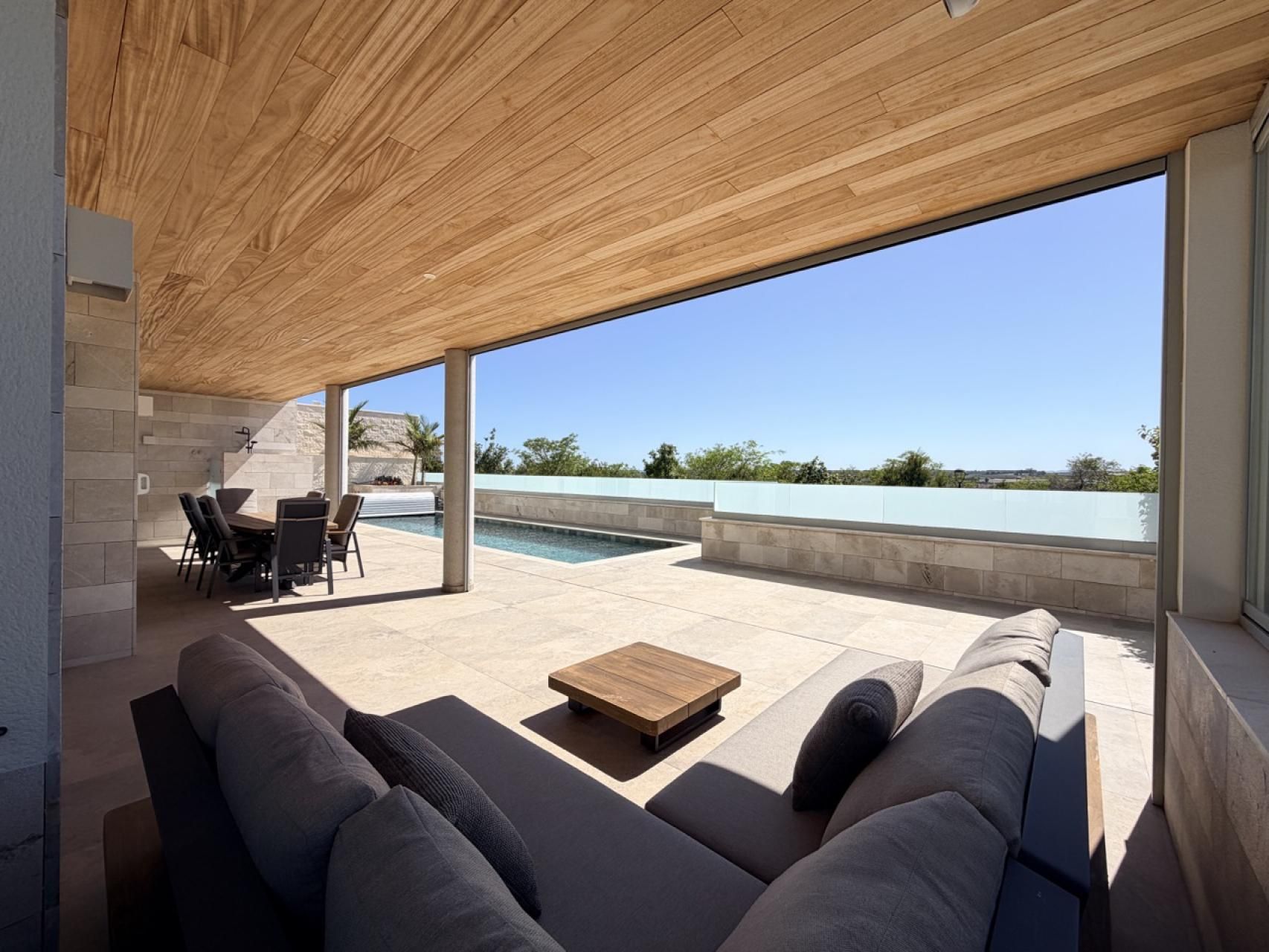 5-Bedroom Villa in Pueblo 4, Benijofar - Image 9