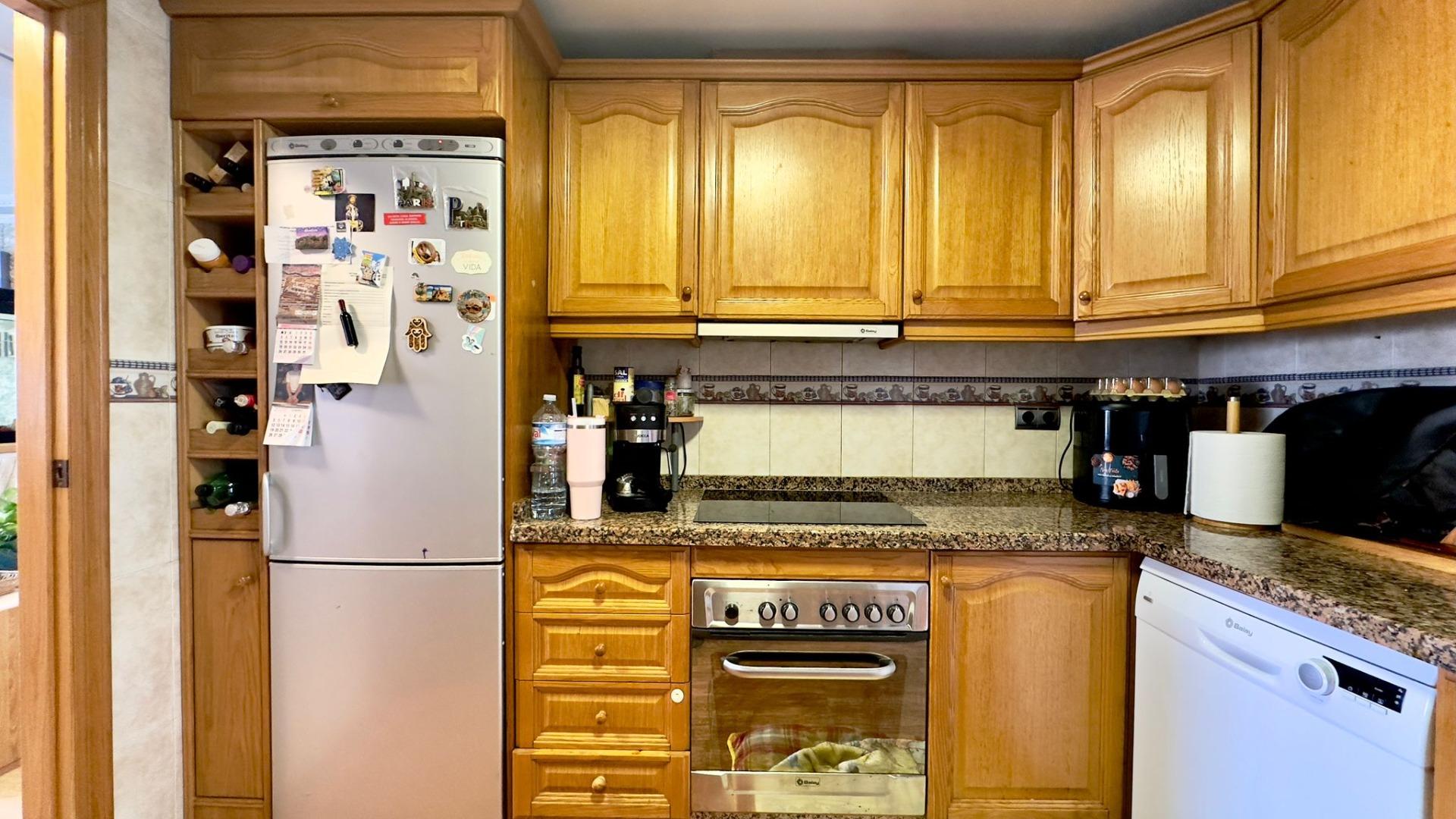 Apartamento de 4 Dormitorios en Torrevieja, Torrevieja - Image 16