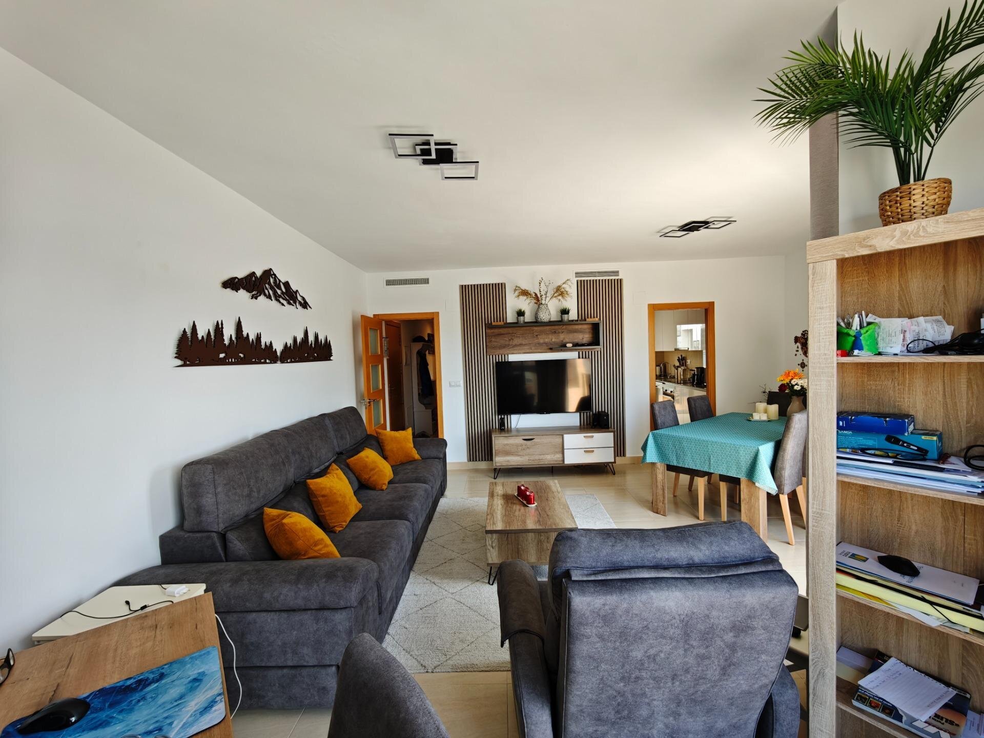 2-Bedroom Apartment in Pueblo 9, San Miguel de Salinas - Image 2