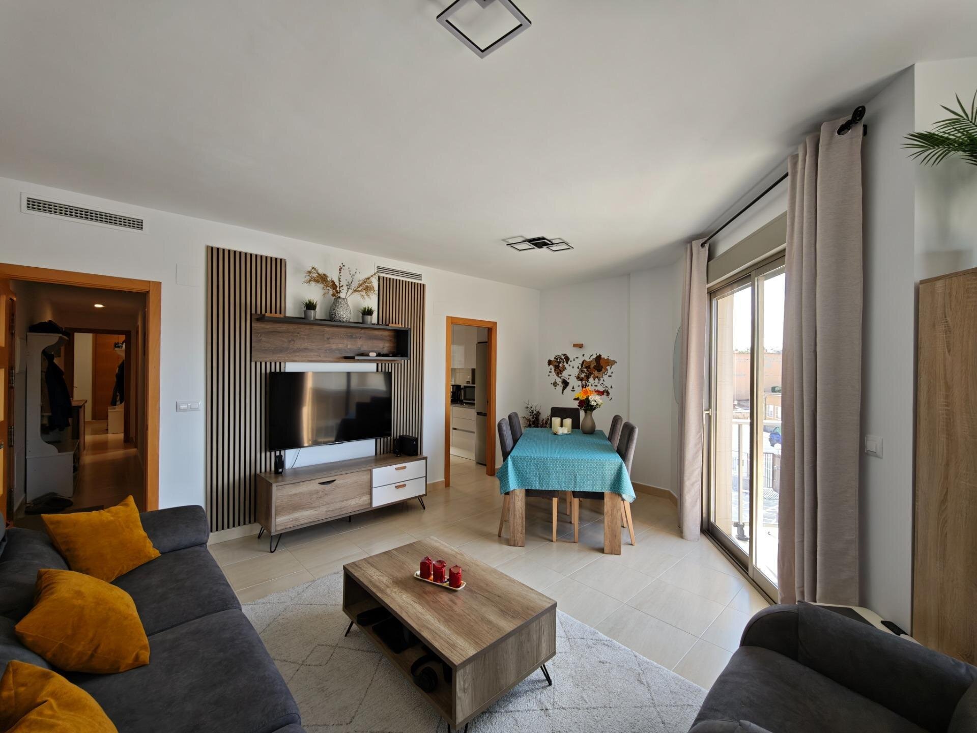 2-Bedroom Apartment in Pueblo 9, San Miguel de Salinas - Image 3