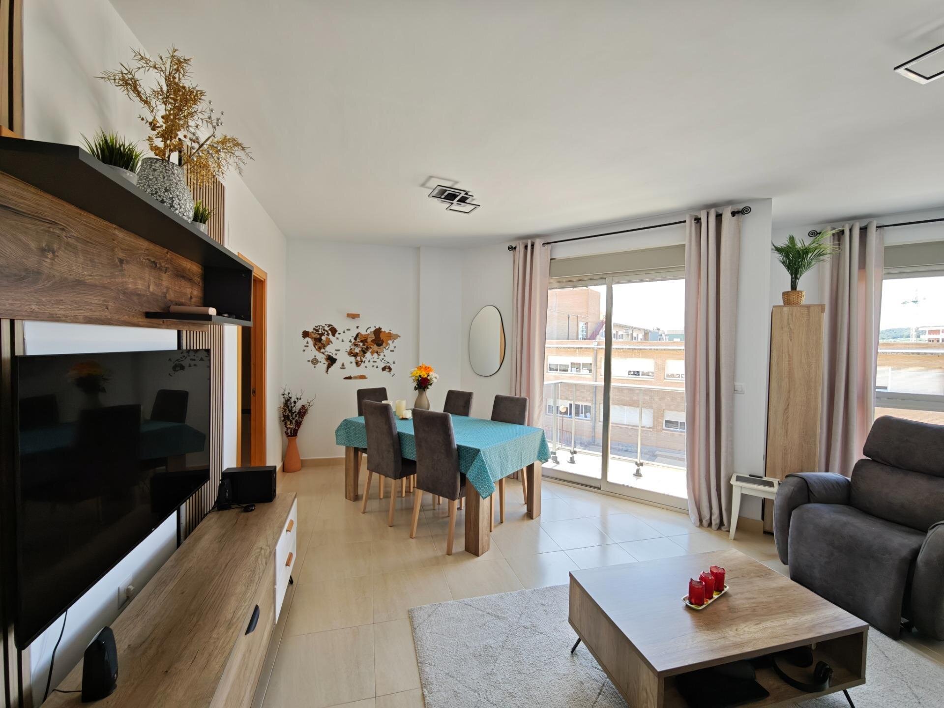 2-Bedroom Apartment in Pueblo 9, San Miguel de Salinas - Image 4